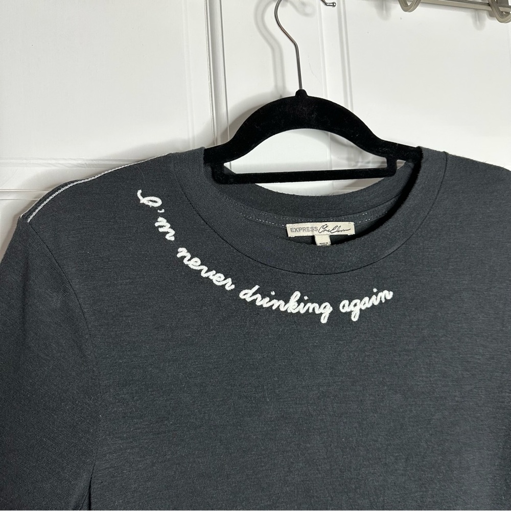 Express Graphic Tee - Picture 4 of 4